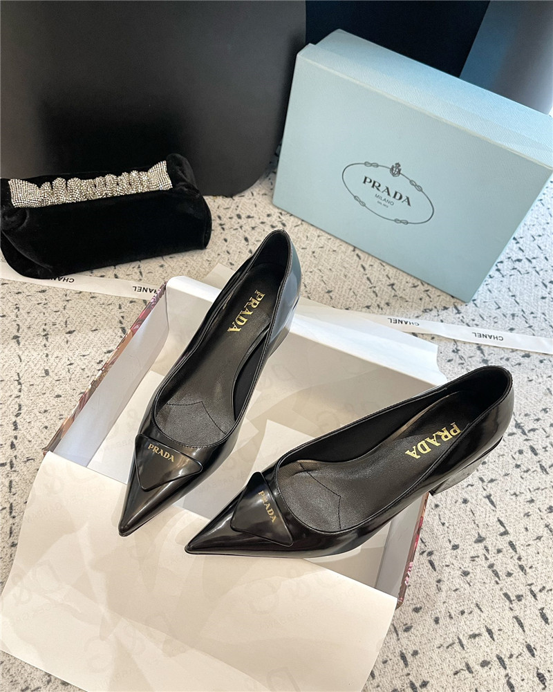 Pra*a triangle logo black brushed leather pumps