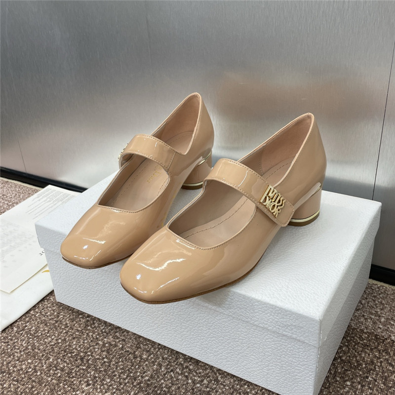 D10r miss D10r strap pumps nude patent calfskin
