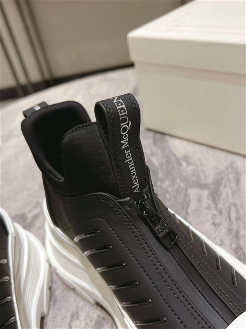 a1exa*der Mcqv*en zip-up low top sneakers