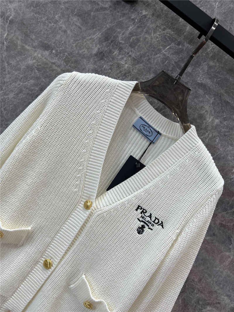 Pra*a logo-intarsia v-neck rib cardigan white