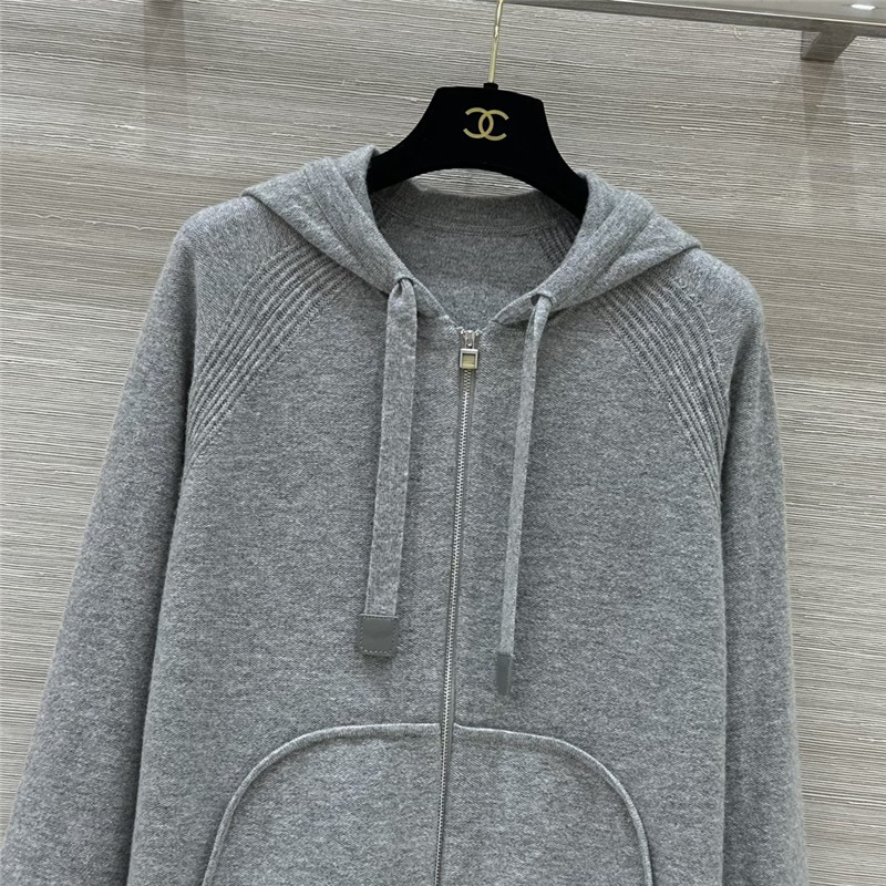L0r0 P1ana elegant cashmere suit replica clothing sites