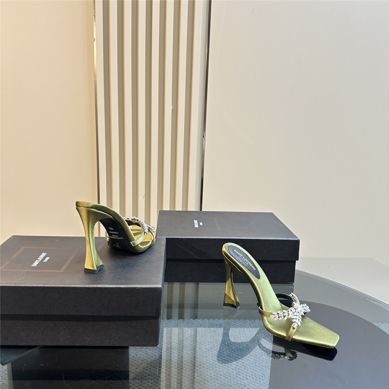 Y51 liz mules in gold calfskin with rhinestones