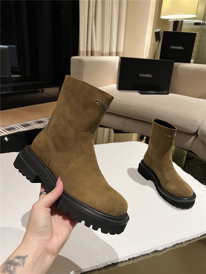 Ch**el women’s brown suede knight martin boots