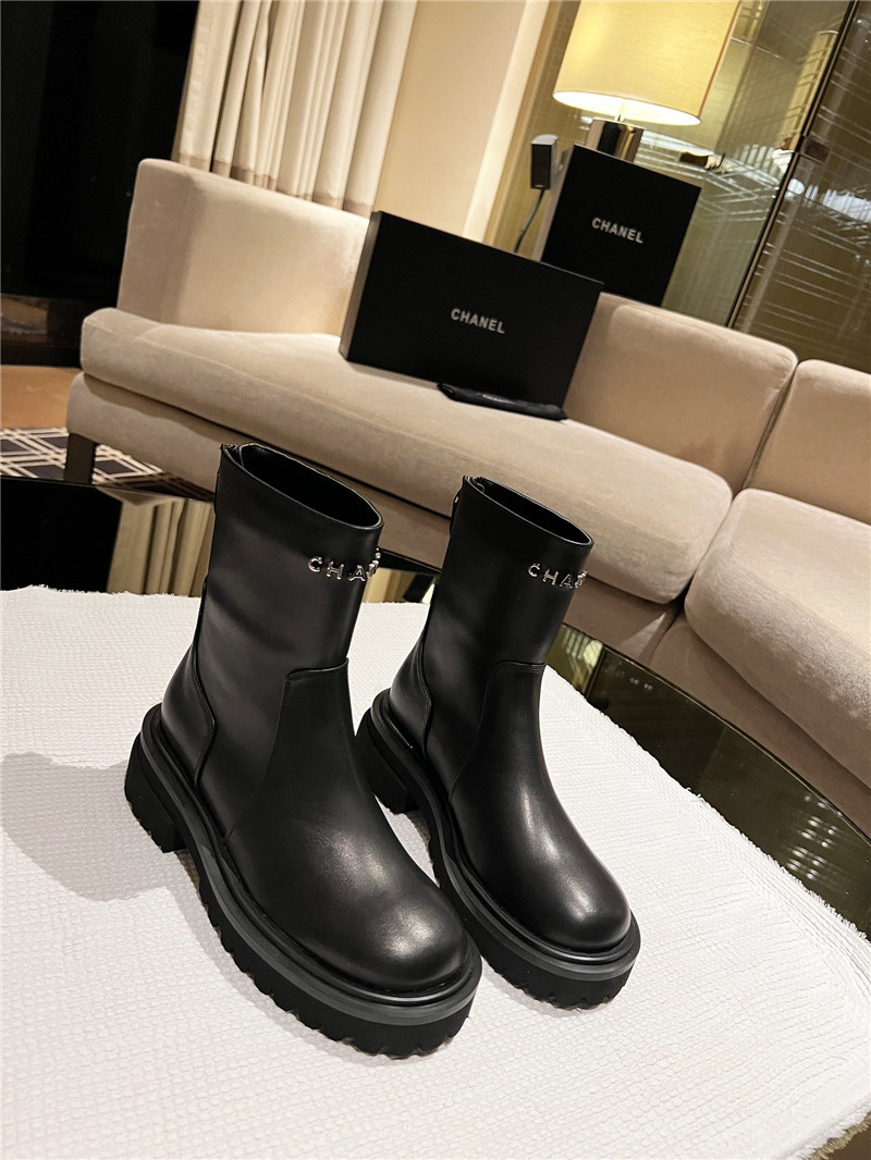 Ch**el women’s knight martin boots