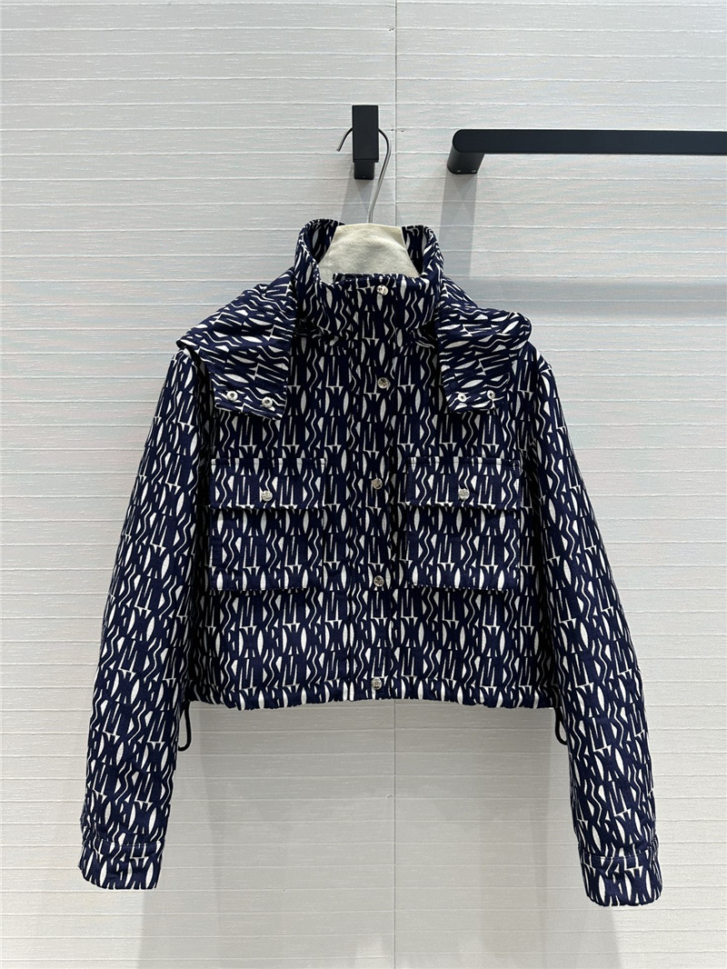 D10r short jacket
