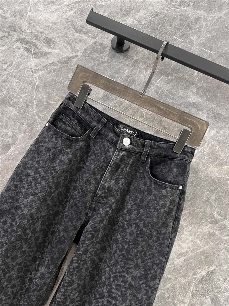Ch**el denim jeans