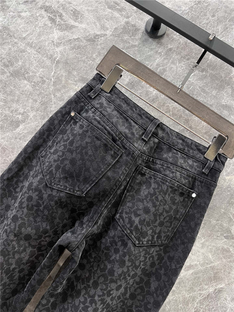 Ch**el denim jeans