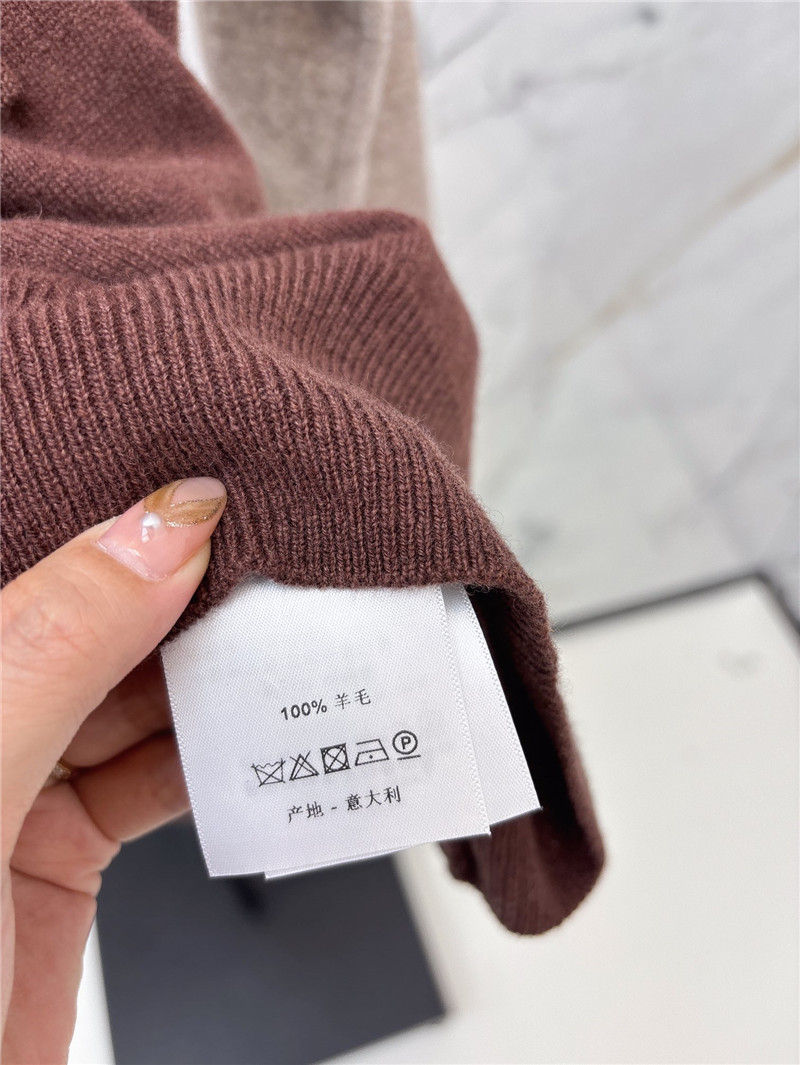 Vanitoo Logo-Intarsia Knit Hoodie Brown/Beige
