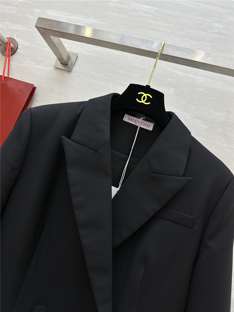 Va1e*ntin0 suit jacket