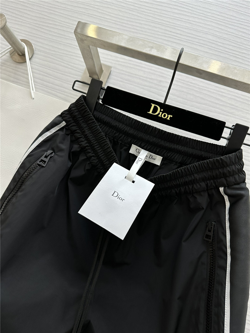 D10r casual trousers