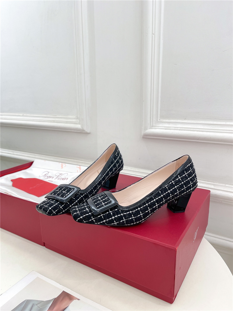 roger u1u1er belle u1u1er pumps 4.5cm black patent fabric