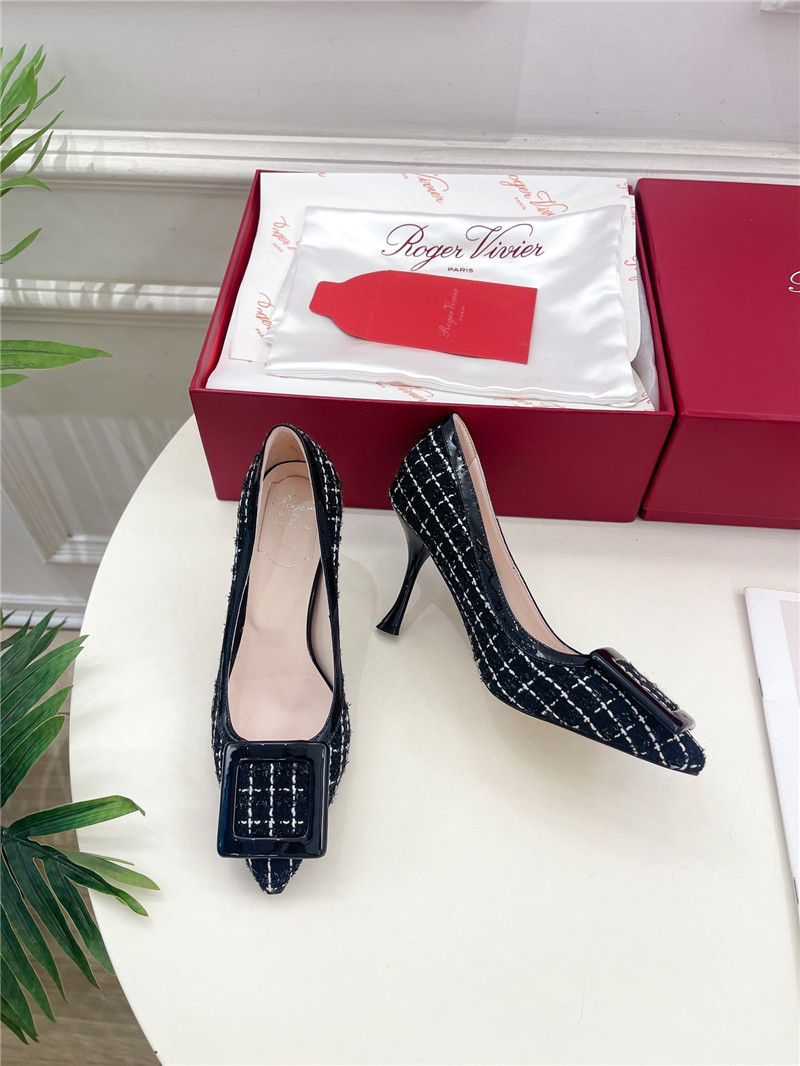 roger u1u1er viv’ in the city pumps 65mm in black tweed