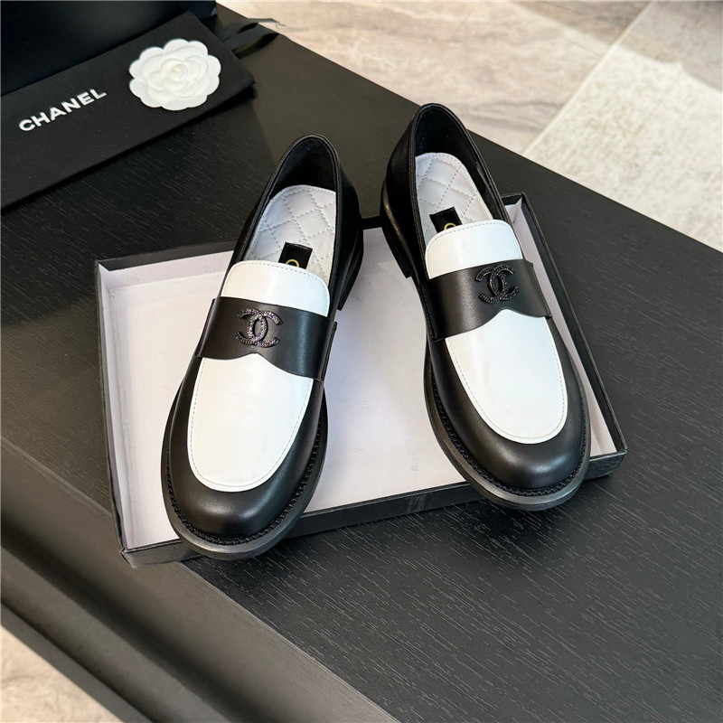 Ch**el black/white shiny lambskin moccasin loafers