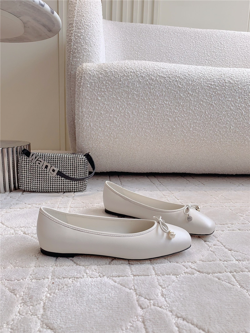 J1m*y Ch00 elme flats in latte nappa leather