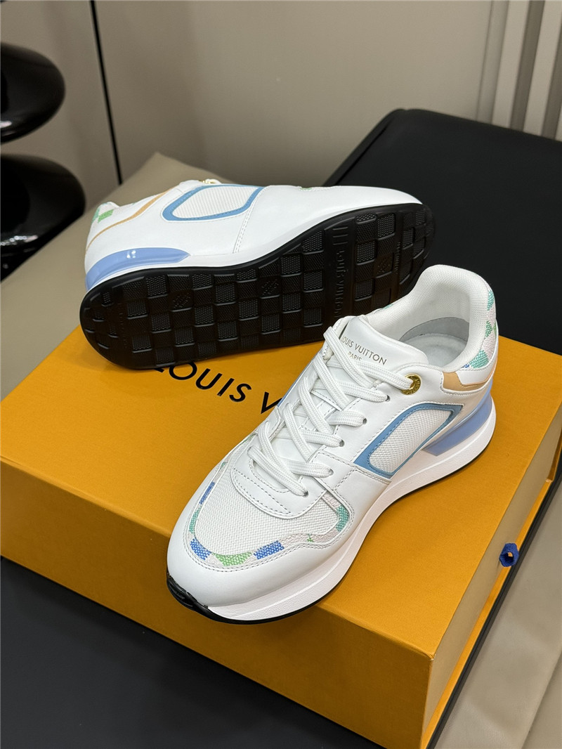 l0vis Vvtt0n neo run away sneakers for women