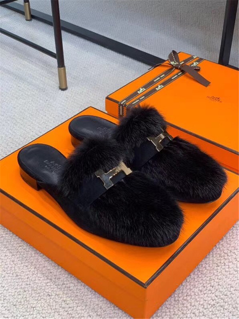 H**me5 paris loafer slippers in black suede mink