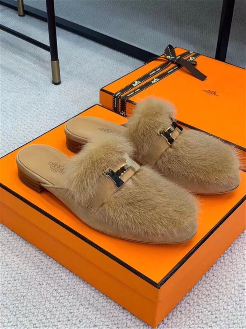 H**me5 paris loafer slippers in beige suede mink