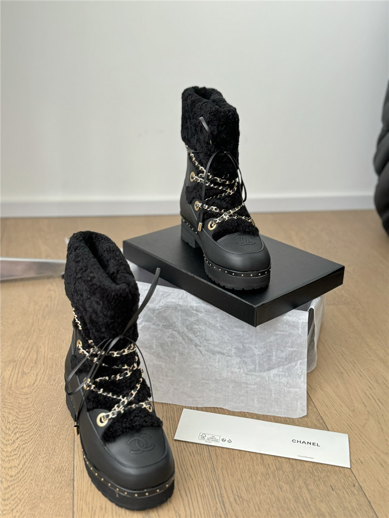 Ch**el black calfskin wool snow boots