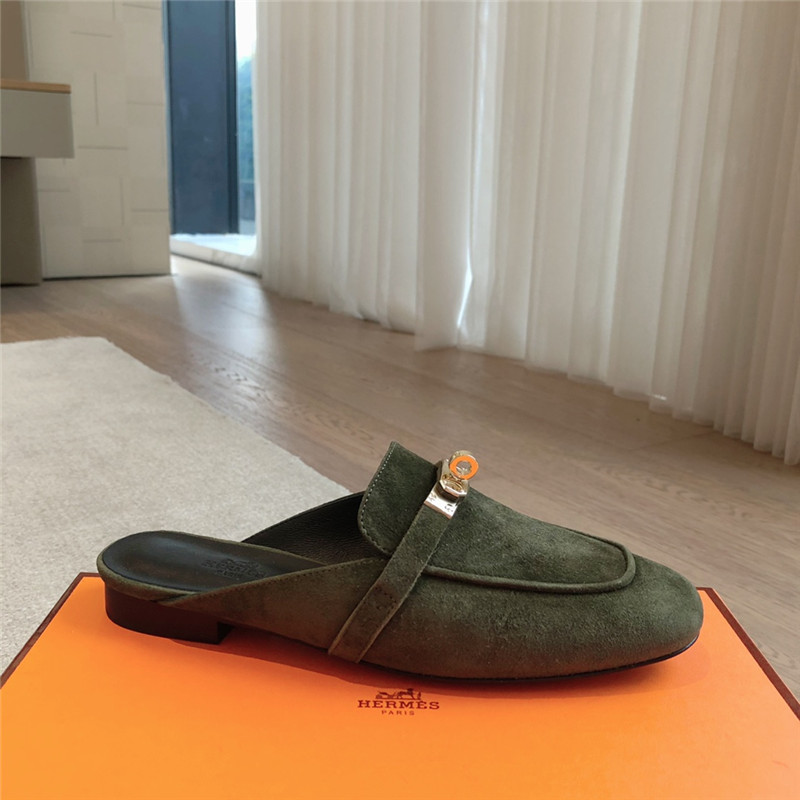 H**me5 kelly buckle oz mule in vert forêt suede