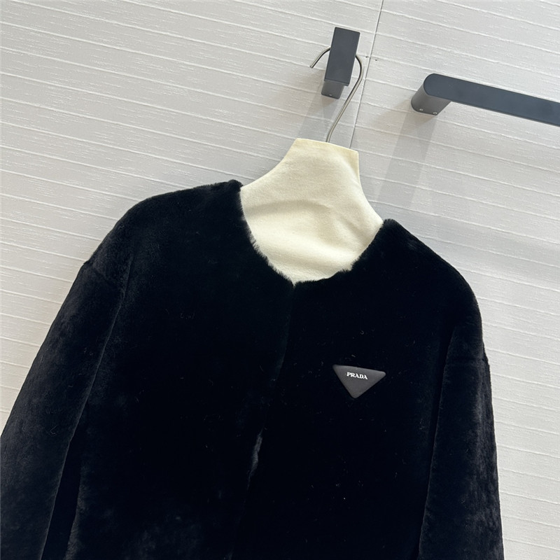 Pra*a short coat