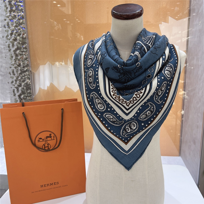 H**me5 140cm shawl