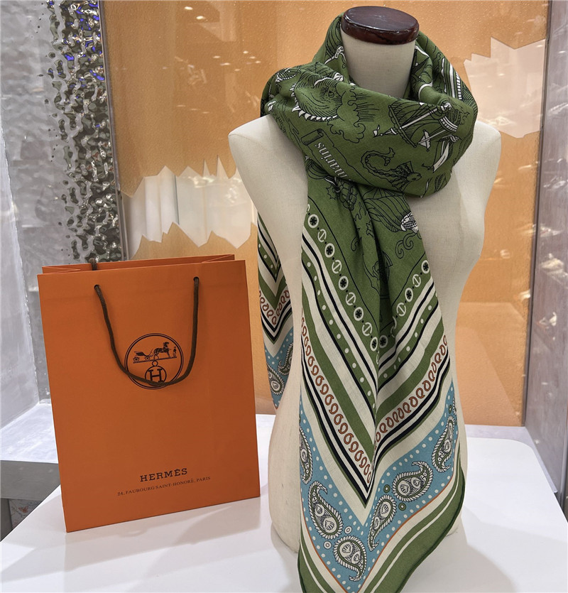H**me5 140cm shawl
