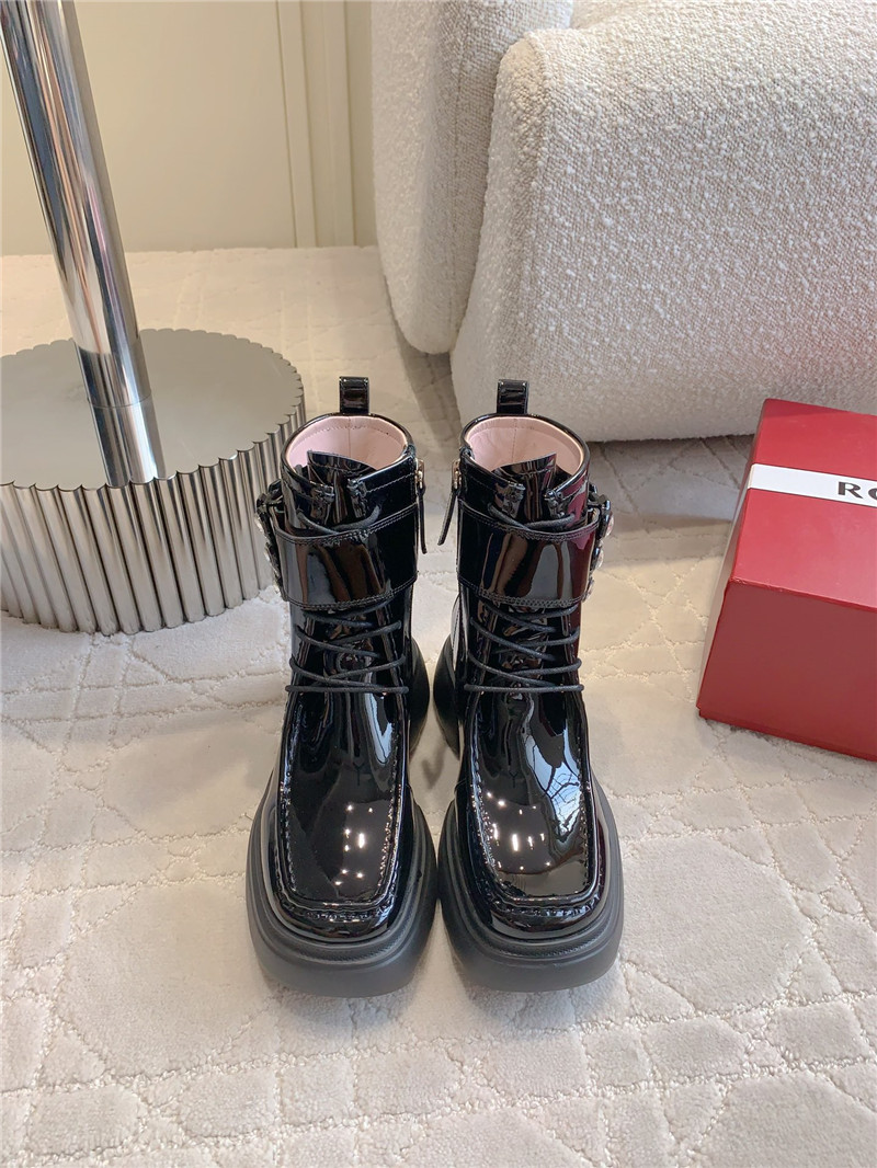roger u1u1er d1am0nd buckle patent leather ankle boots