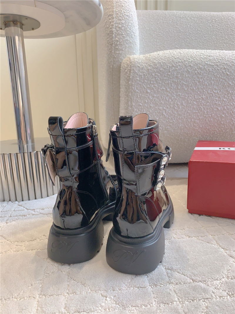 roger u1u1er d1am0nd buckle patent leather ankle boots