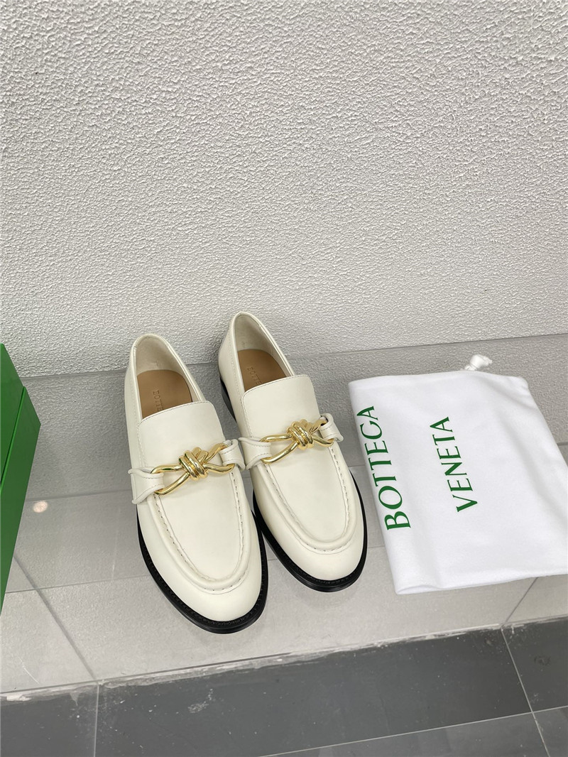 b0tt*ga Ven*ta astaire metallic loafer in white calfskin