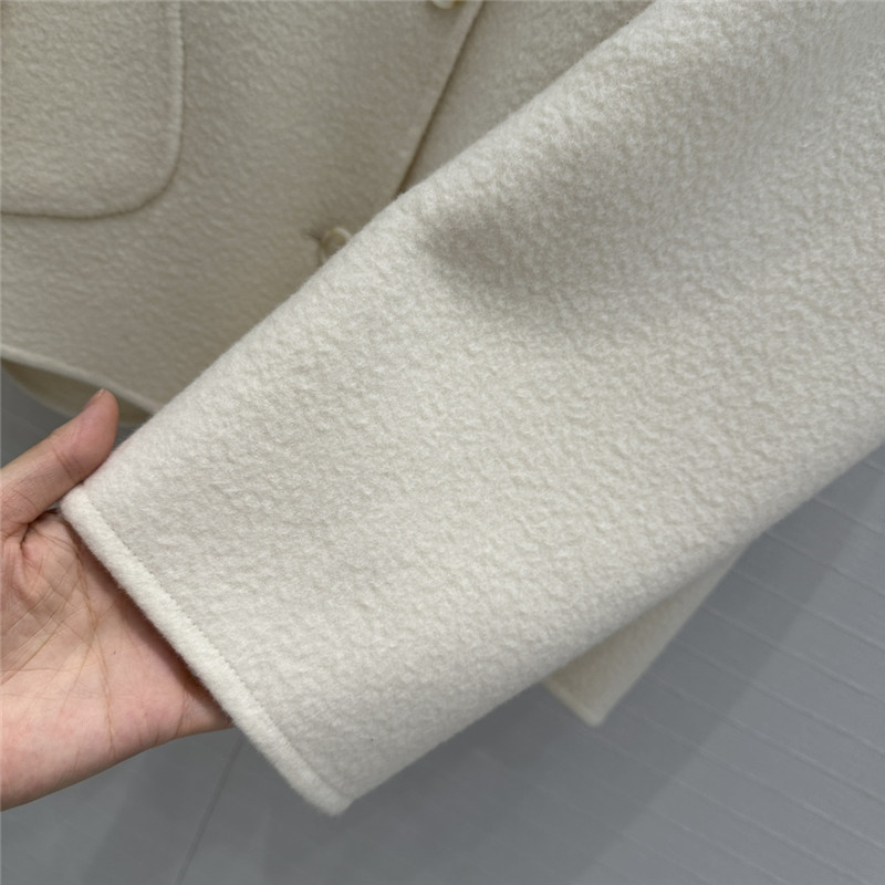 L0ew* short coat