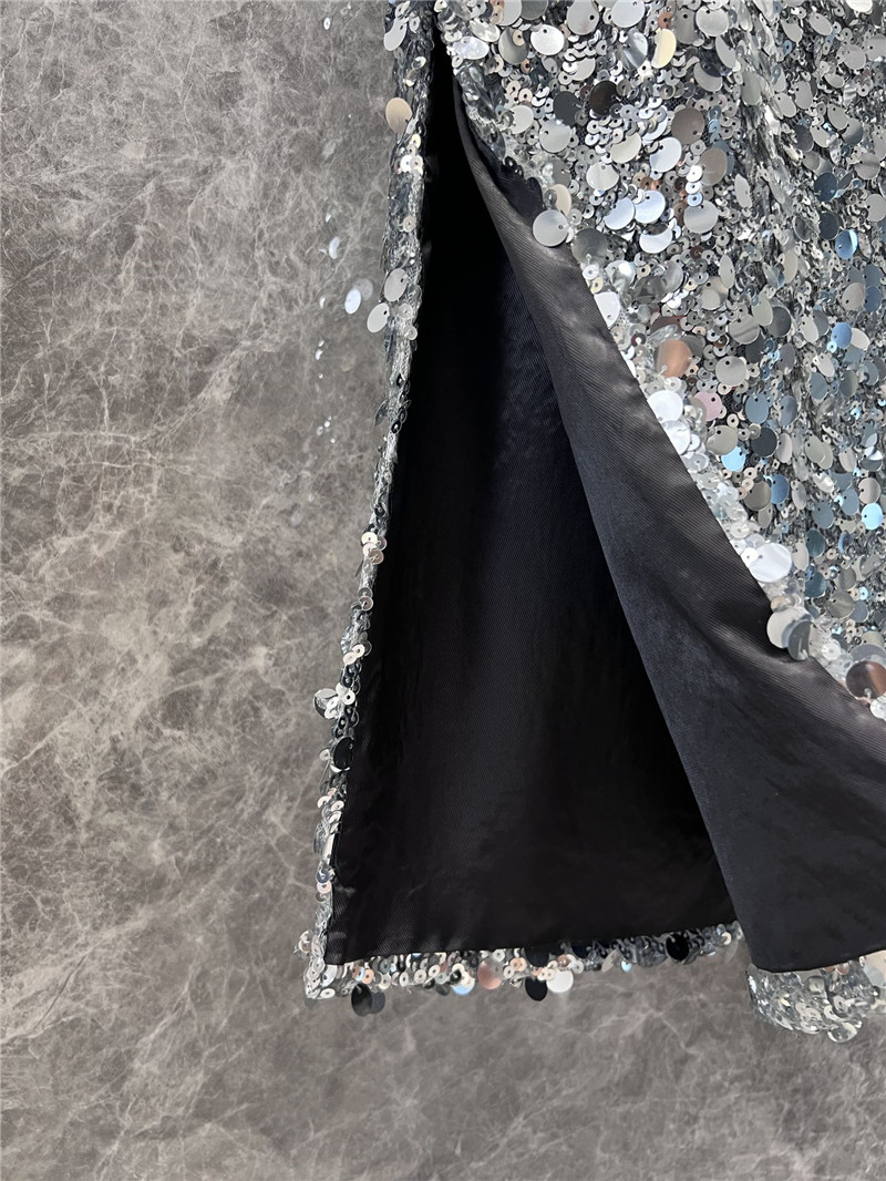 Y51 sequined skirt