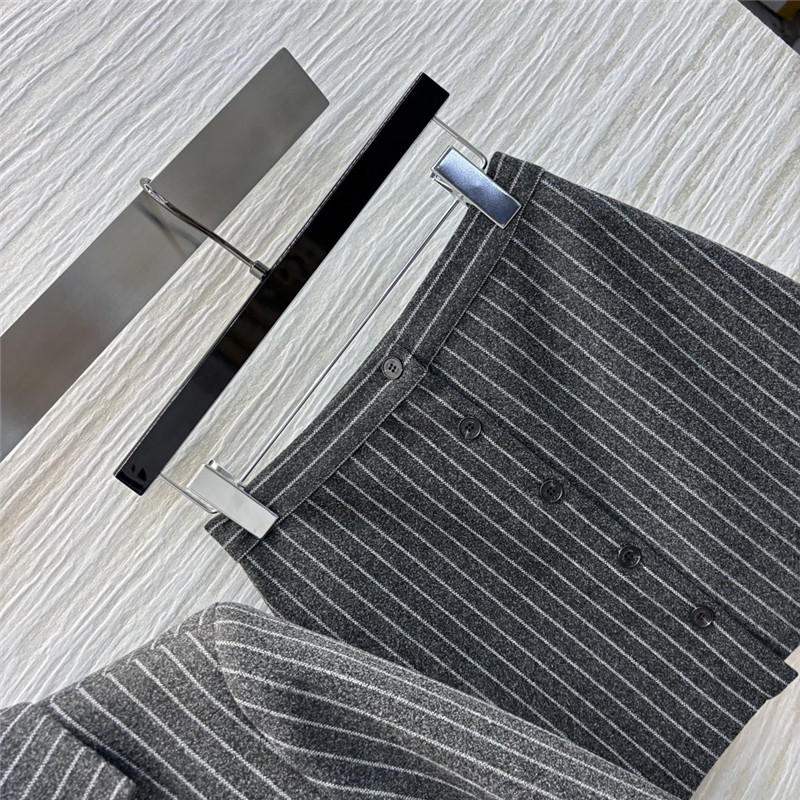 D10r striped suit