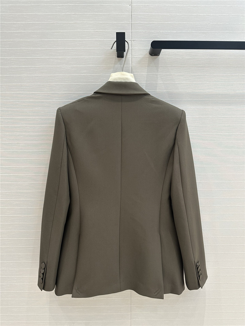 Bv*b*rry blazer