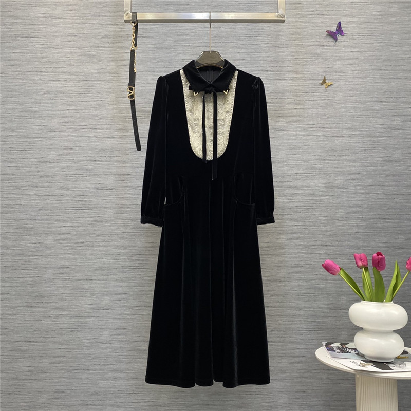 Va1e*ntin0 velvet dress
