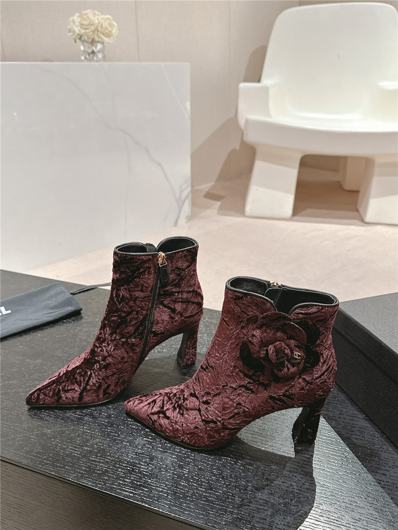 Ch**el heel burgundy velvet pointed toe boot