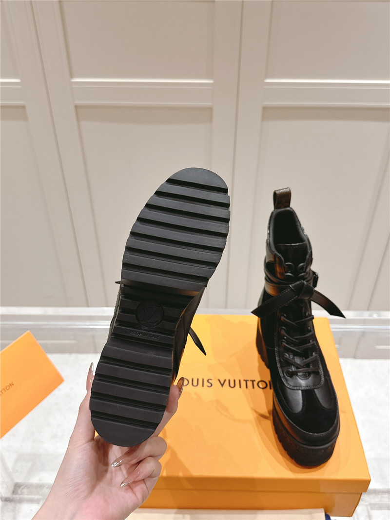 l0vis Vvtt0n laureate platform desert boot black