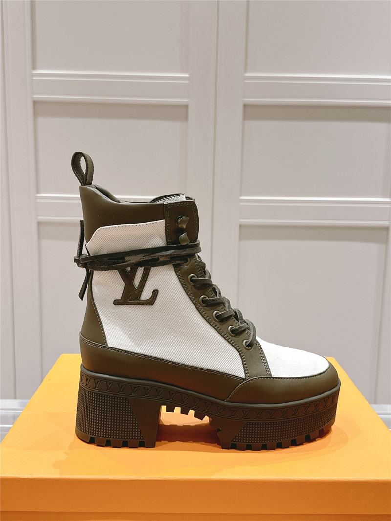 l0vis Vvtt0n green white laureate platform desert boot