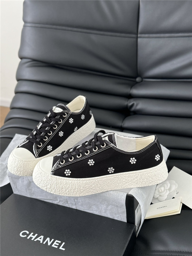 Ch**el black lace-up low top canvas sneakers