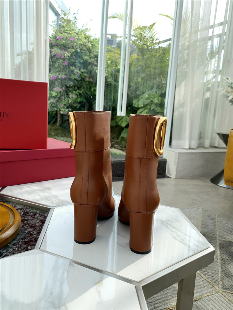 Va1e*ntin0 brown vlogo pointed toe boots