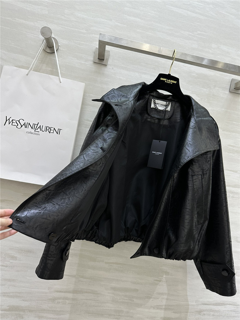 Y51 pleated trench coat