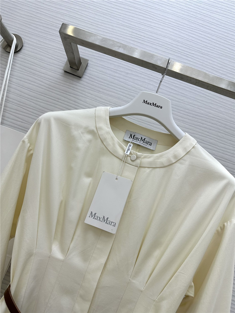 Vanitoo long-sleeved dress