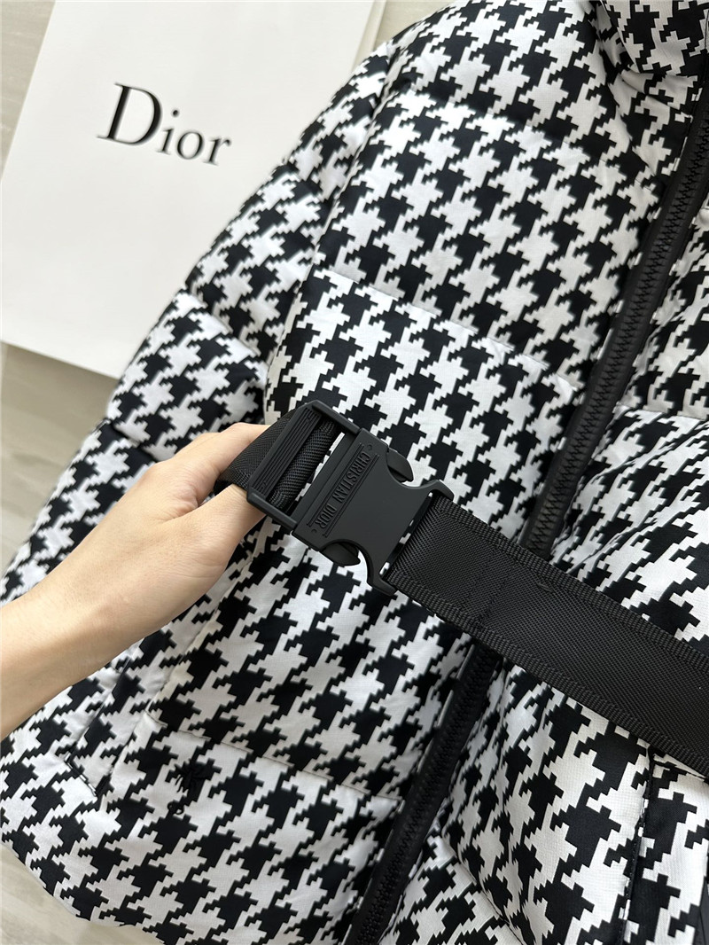 D10r stand collar down jacket