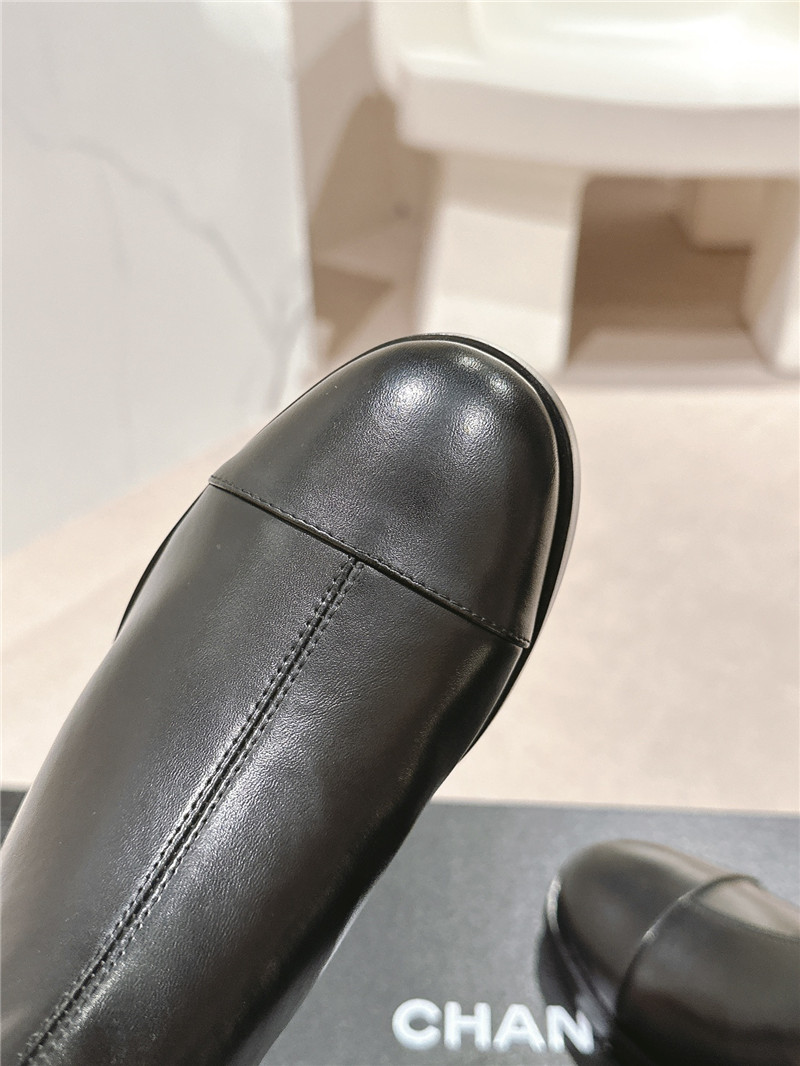 Ch**el calfskin flat chelsea ankle boots