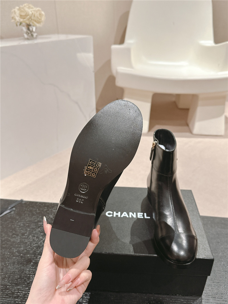 Ch**el calfskin flat chelsea ankle boots