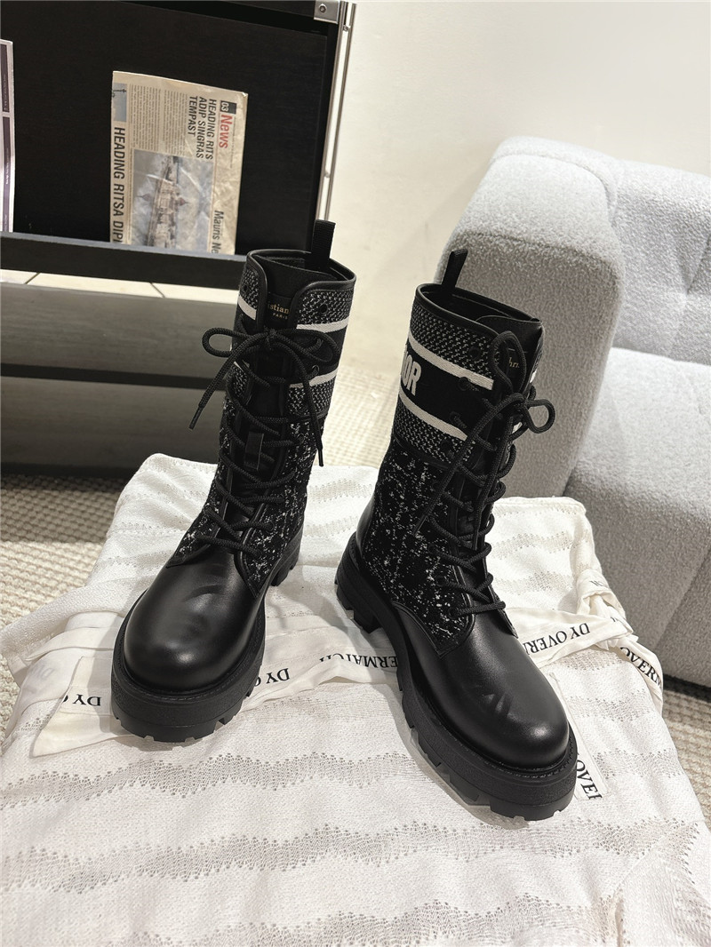 D10r calfskin with tweed d-major ankle boot