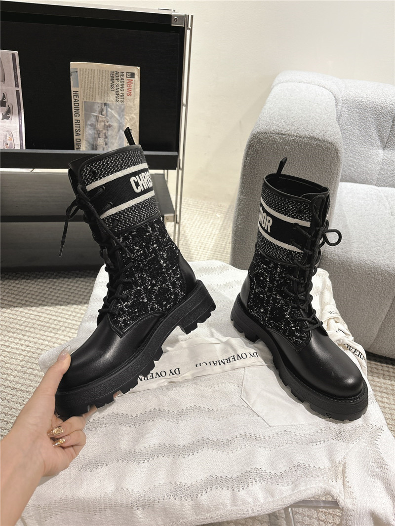 D10r calfskin with tweed d-major ankle boot