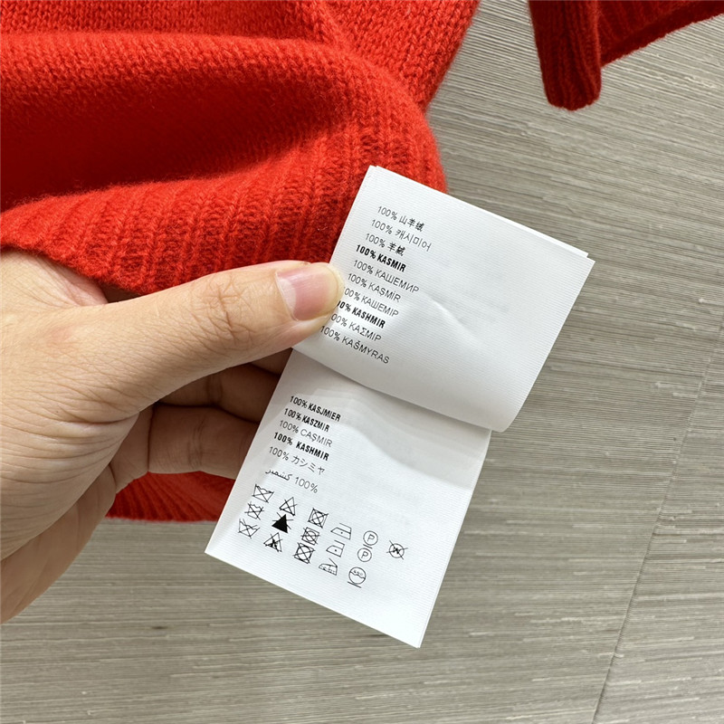 Pra*a cashmere top