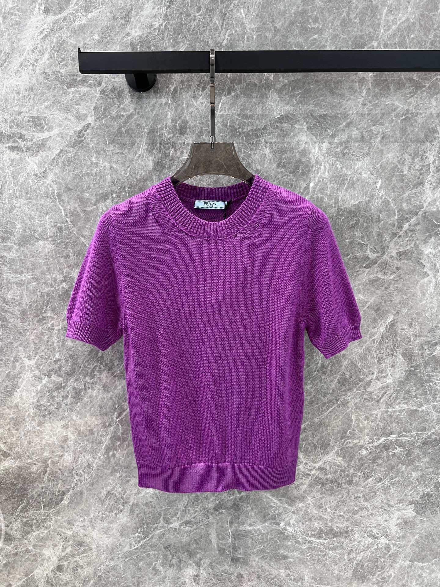 Pra*a purple wool short-sleeve knitwear