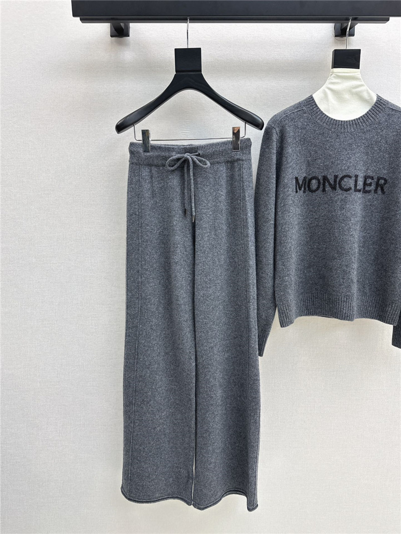 Moncler knitted suit
