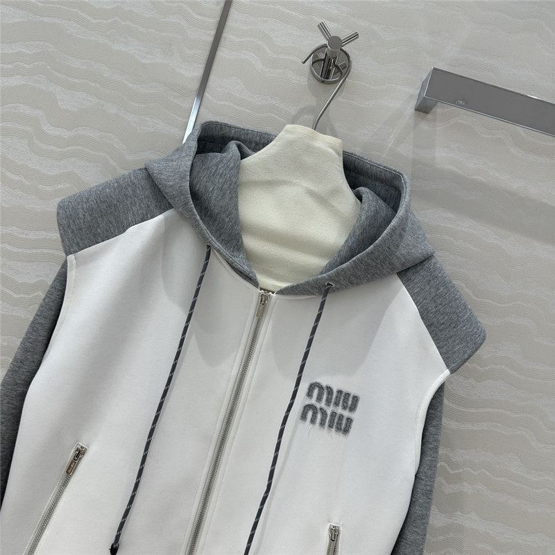 M1um1u sweatshirt suit